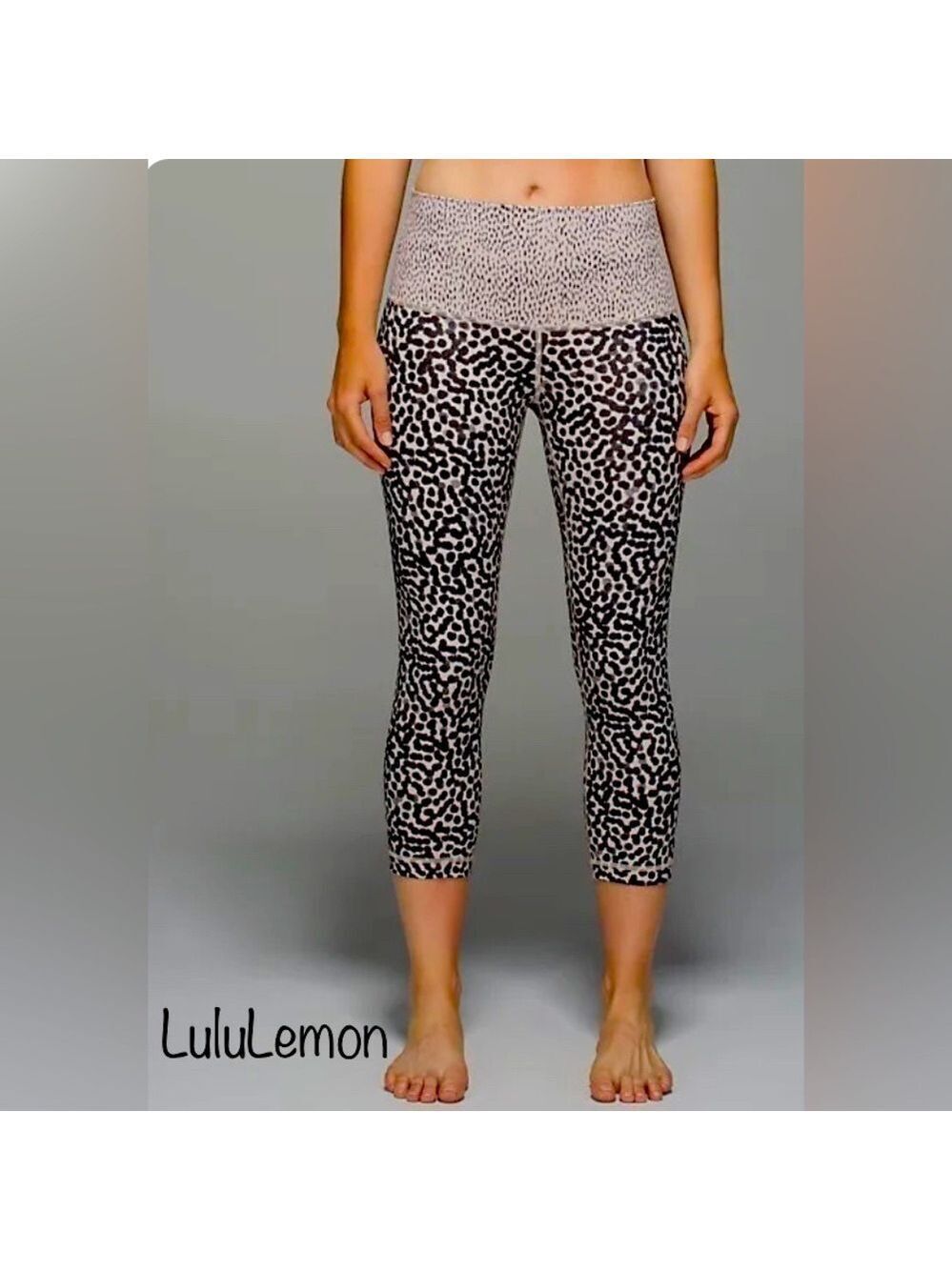 Lululemon Wunder Under Crop II Roll Down Buttery SOFT Leggings size 4 perf cond.